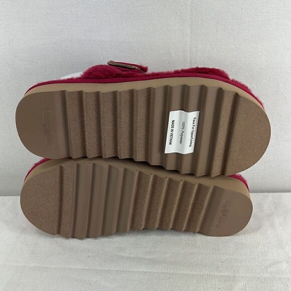 Koolaburra Furr-ah Slide Sandal- Berry Red- Size 5- NIB - Picture 6 of 7